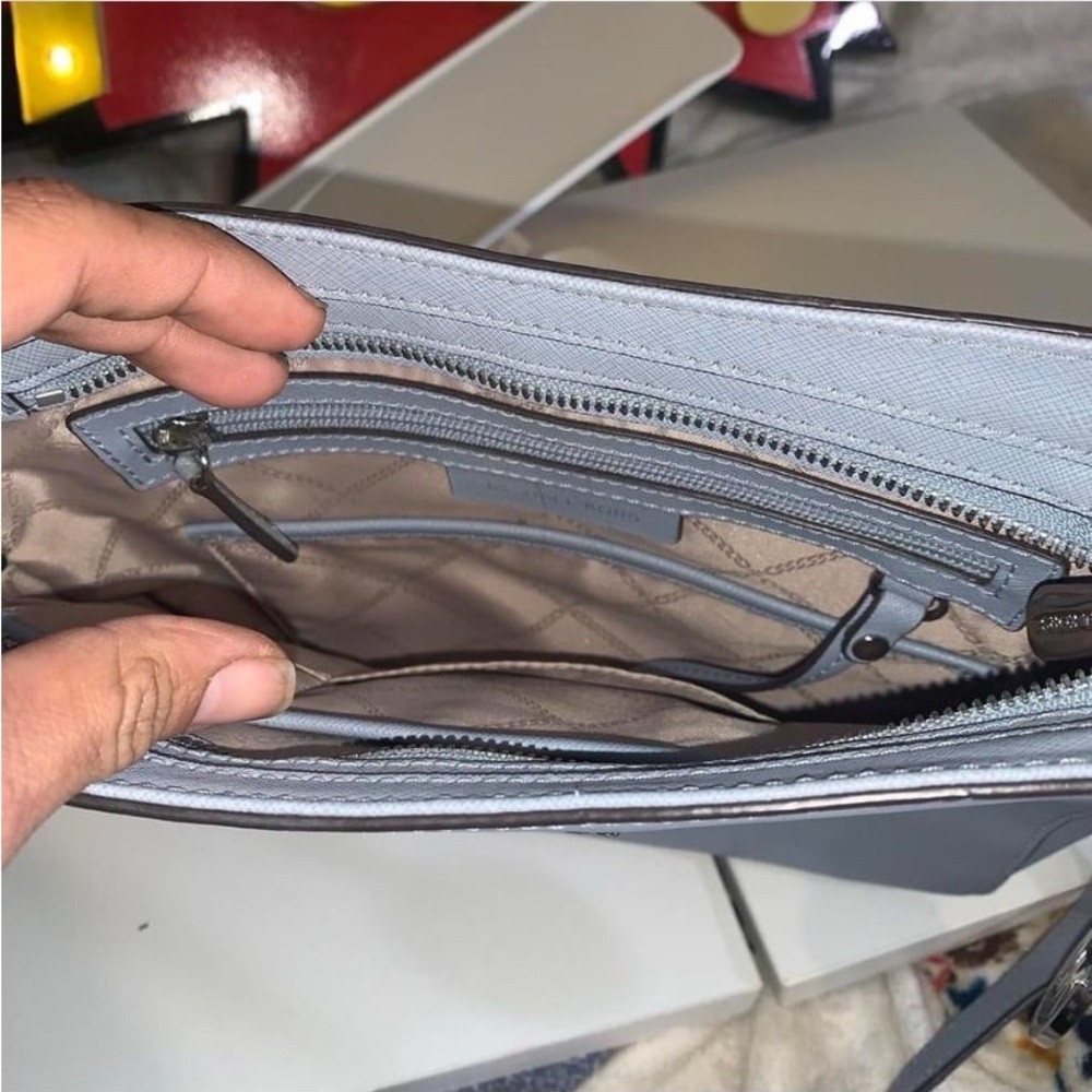 Michael Kors Sky Blue Crossbody Bag - Picture 4 of 8